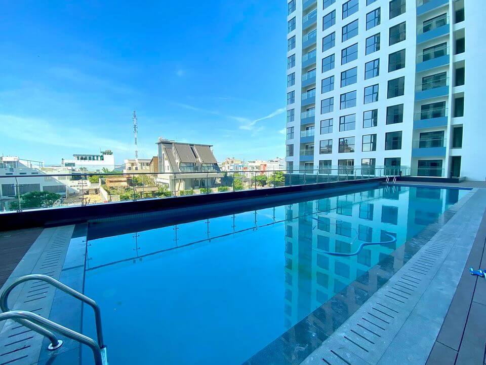 Hồ bơi 100 m² tại tầng 3 Phú Tài Residence